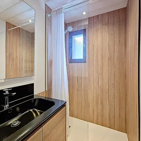 - 4/6 Pers, Animaux Bienvenus, Parking, Rdc La Clusaz